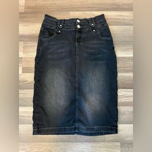 Be Girl black jean skirt